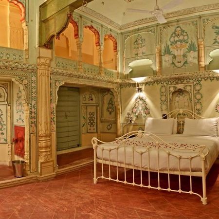 Vivaana Hotel Mandāwa Buitenkant foto