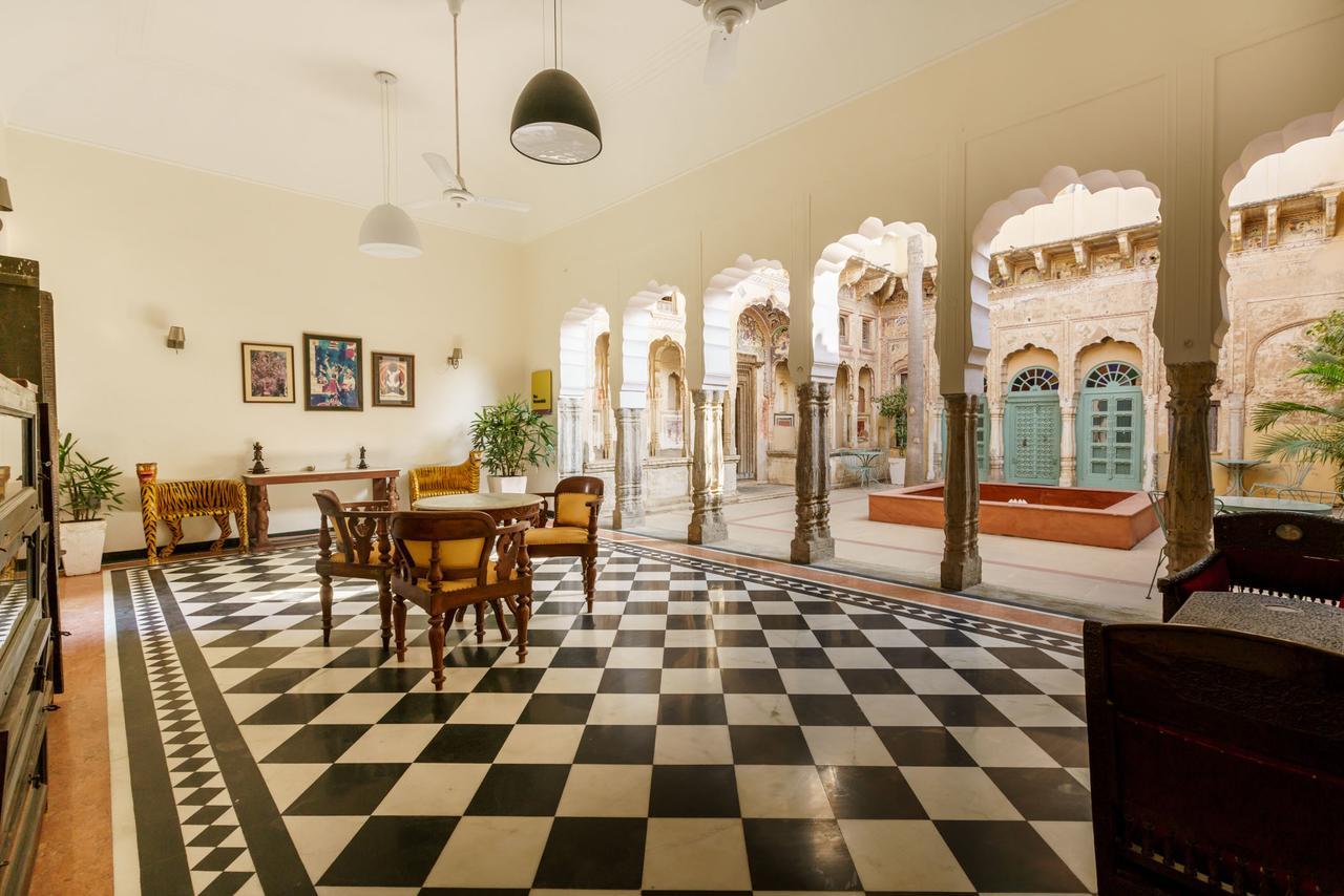 Vivaana Hotel Mandāwa Buitenkant foto