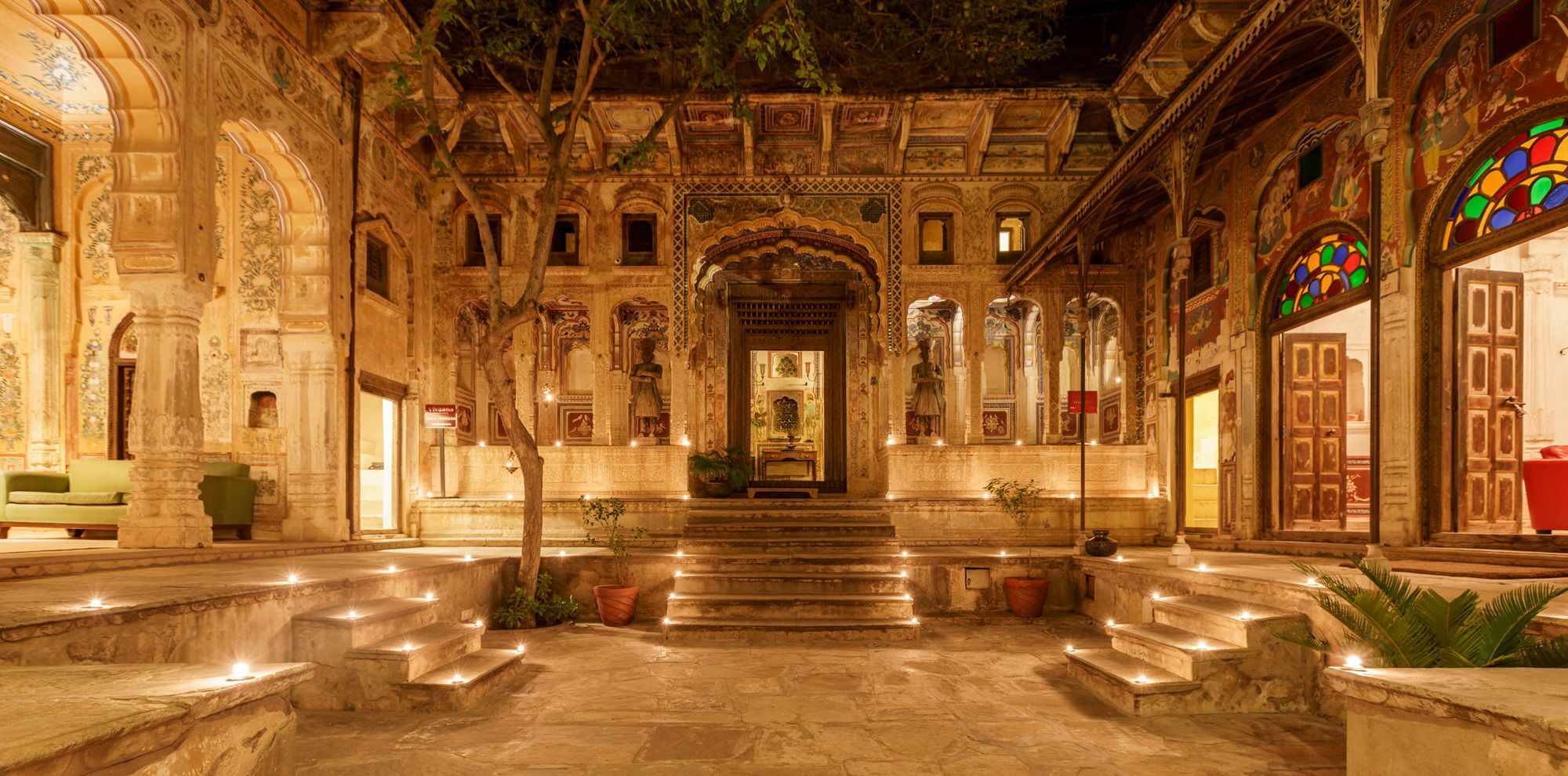 Vivaana Hotel Mandāwa Buitenkant foto